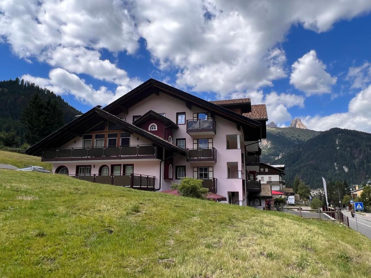 Albergo Conturina Alba di Canazei Buitenkant foto
