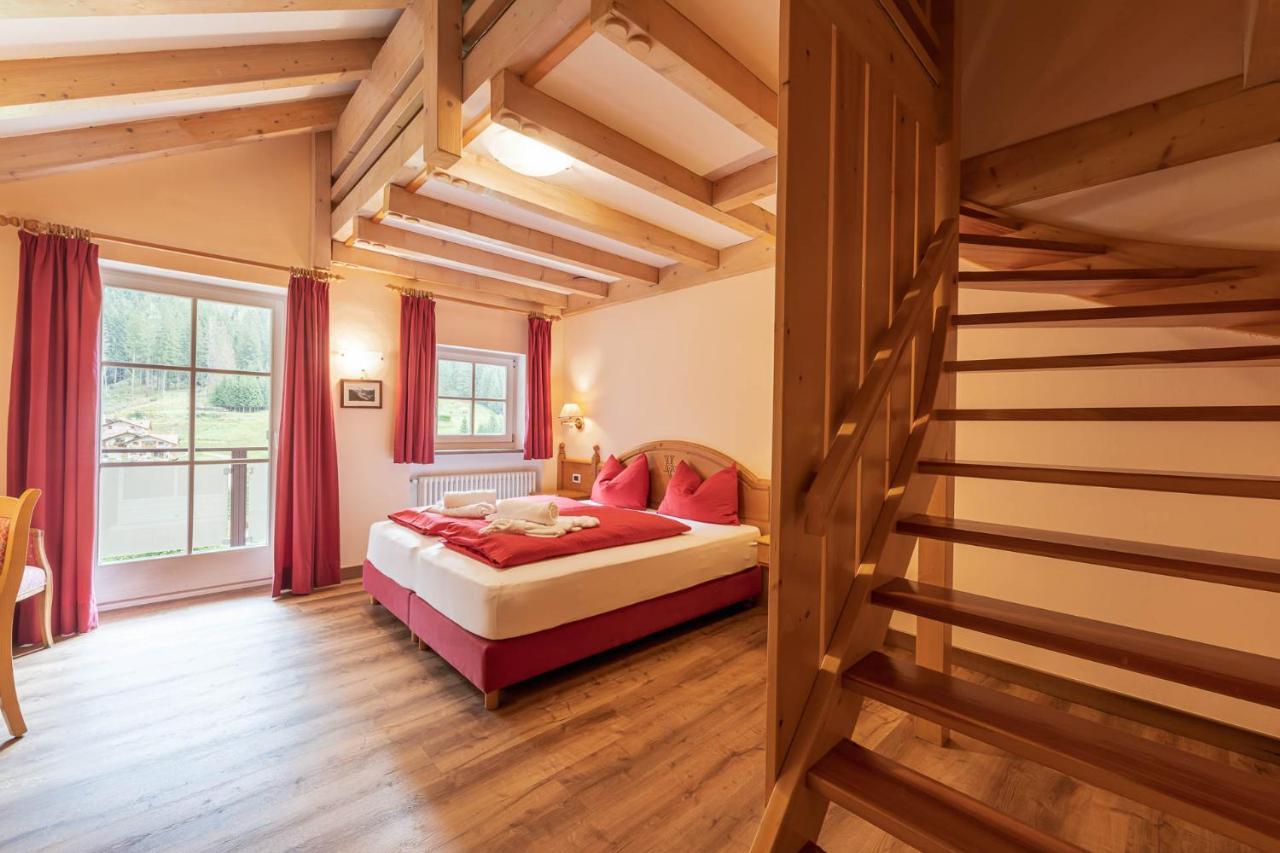 Albergo Conturina Alba di Canazei Buitenkant foto