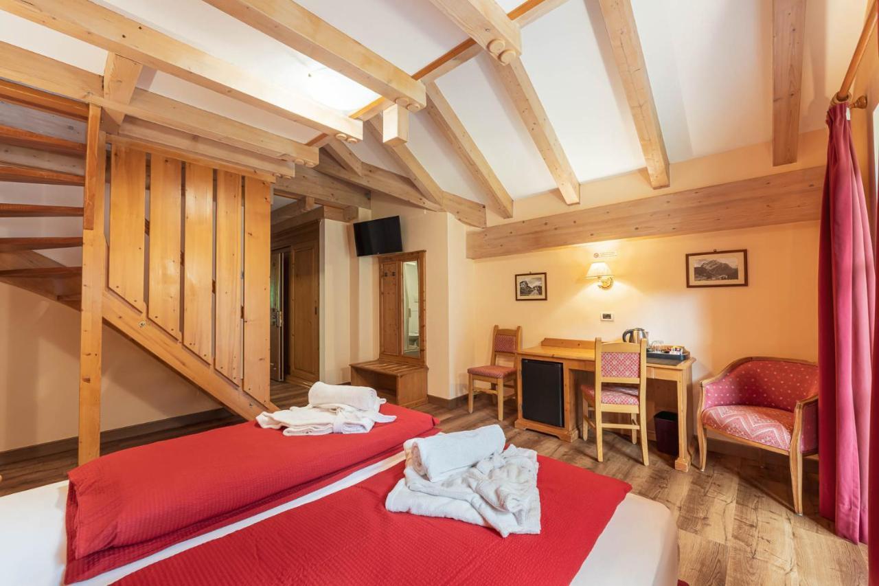 Albergo Conturina Alba di Canazei Buitenkant foto