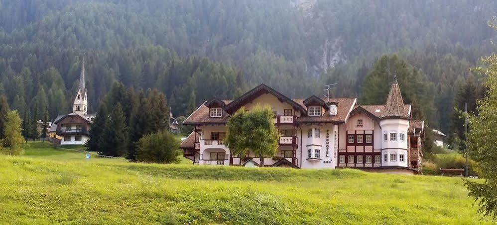 Albergo Conturina Alba di Canazei Buitenkant foto